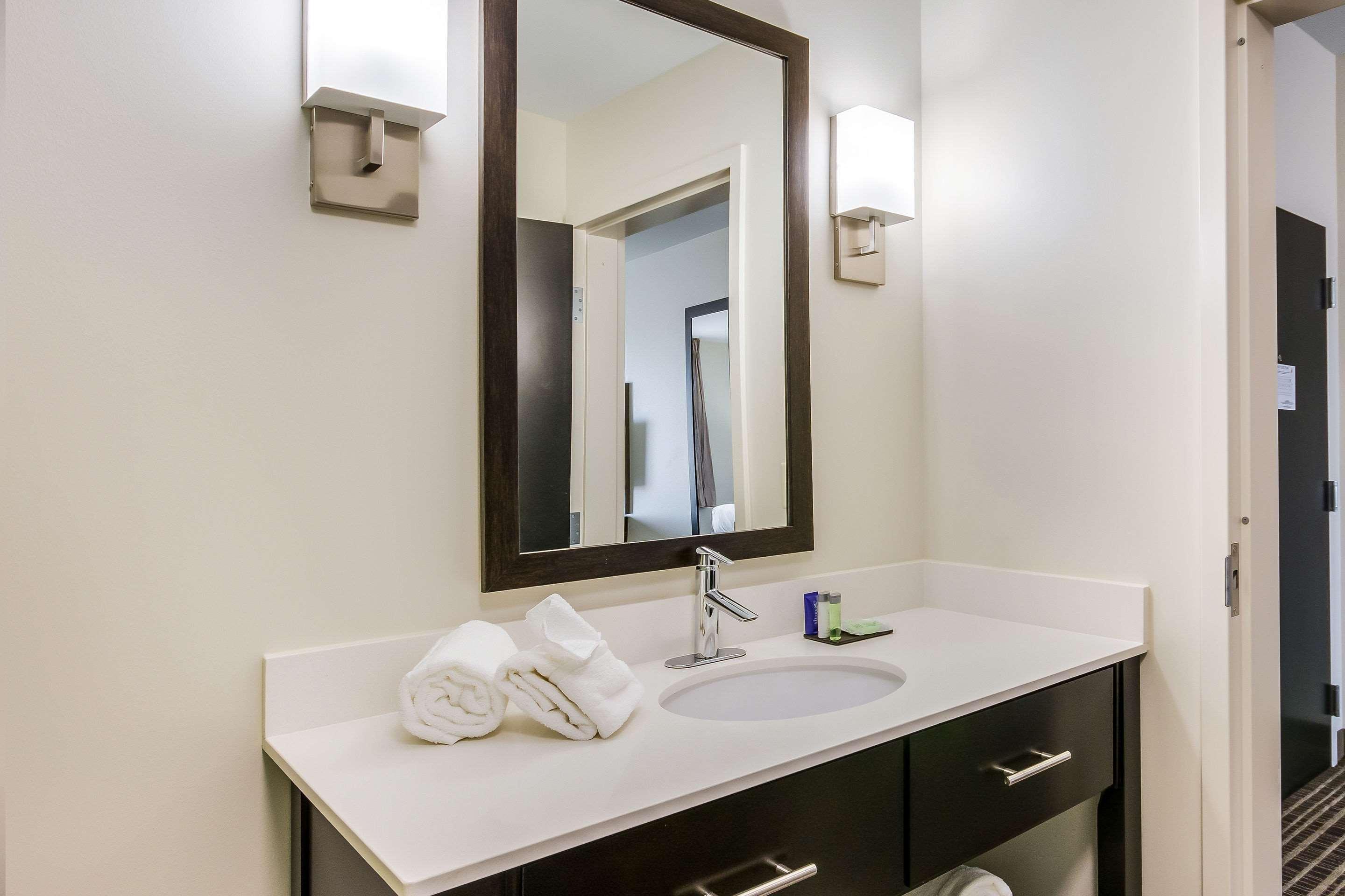 Sleep Inn & Suites Yukon Oklahoma City מראה חיצוני תמונה