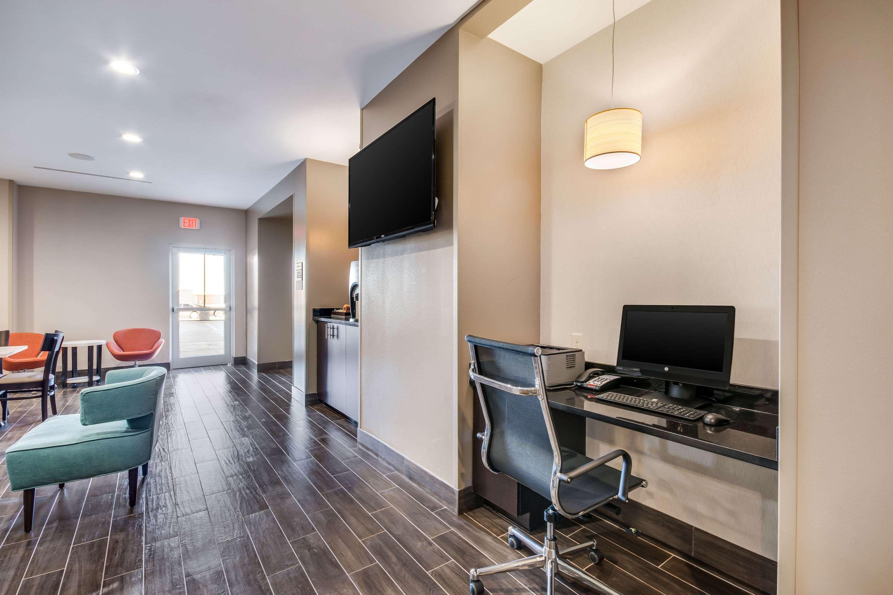 Sleep Inn & Suites Yukon Oklahoma City מראה חיצוני תמונה
